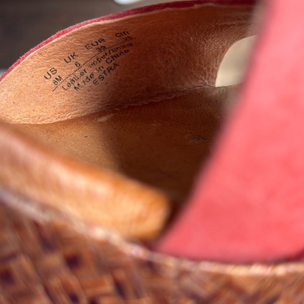 Naya Estra Red Genuine Leather Wedge Sandals Size 8 - Picture 11 of 12